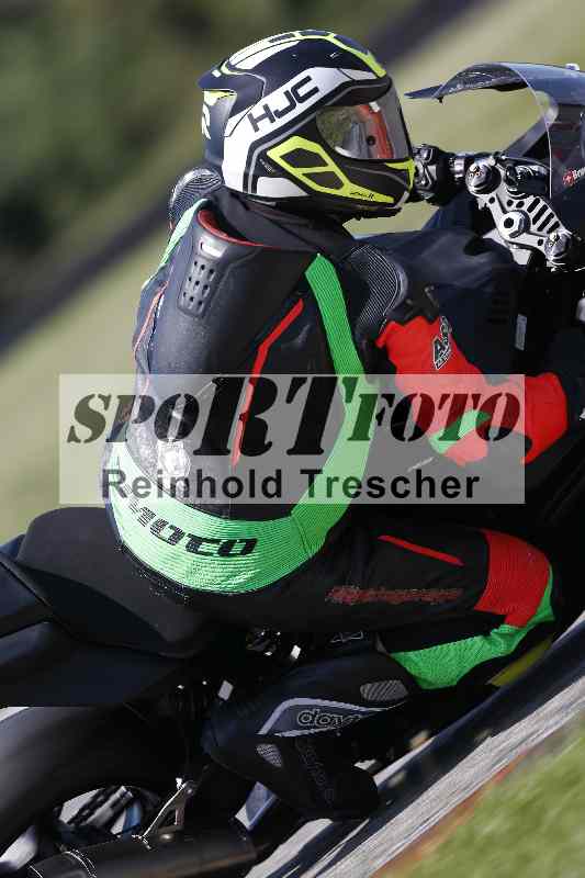 /44 09.08.2025 Plüss Moto Sport ADR/Freies Fahren/404